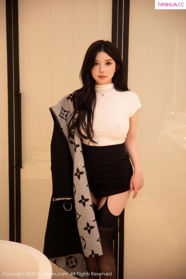   [XiuRen]高清写真图 2023.03.10 No.6394 林珊珊 短裙美臀第18张图片